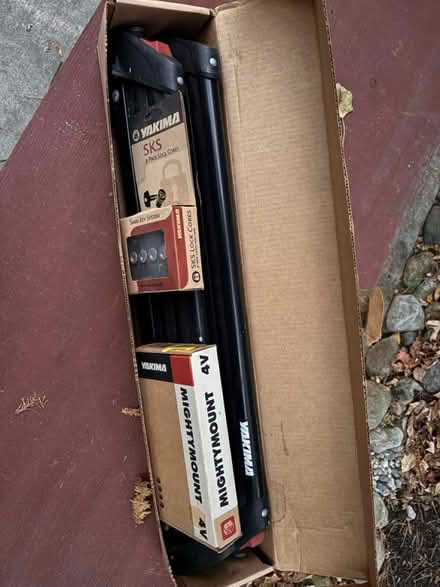 Photo of free Yakima ski/snowboard rack (Quaker valley area) #3