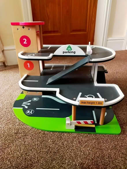 Photo of free Child's garage (CH60) #2