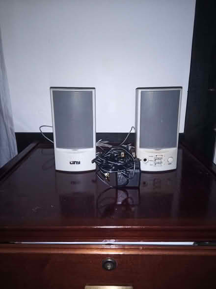 Photo of free Computer Speakers (Cromford DE4) #1