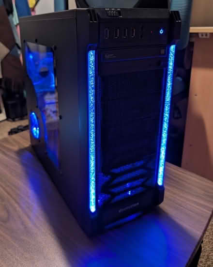 Photo of free Computer and monitor (Hempstalls ST5) #3