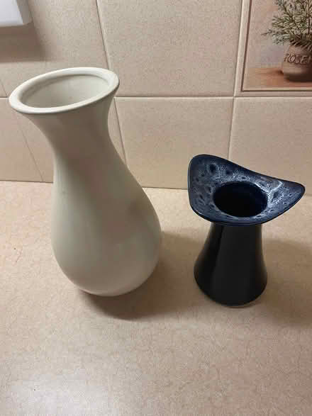Photo of free Vases (Yarnton ox51nd) #1
