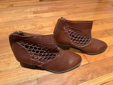 Photo of free Women’s Boots Size 7 (Colts Neck) #1