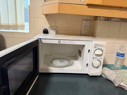 Photo of free Microwave (Alfreton de55 2he) #2
