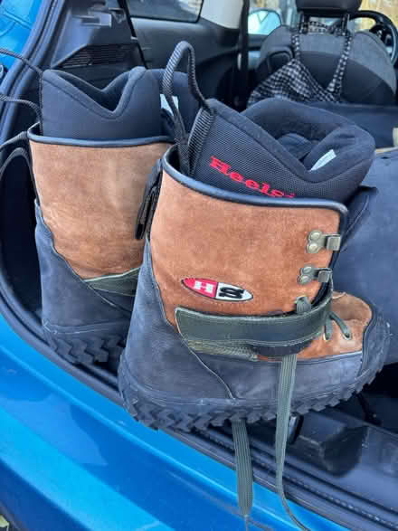 Photo of free Men’s snowboard boots M12 (Quaker valley area) #1