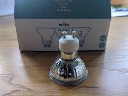 Photo of free GU 10 bulbs (Leicester Forest East LE3) #2
