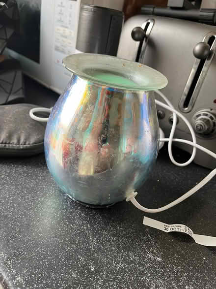 Photo of free Electric wax melt burner (Ipswich IP2) #1