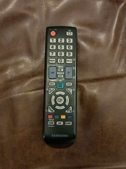 Photo of free Samsung flat screen TV (HG2) #2