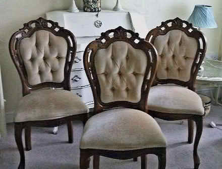 Photo of free dining chairs (Hoohill FY3) #1