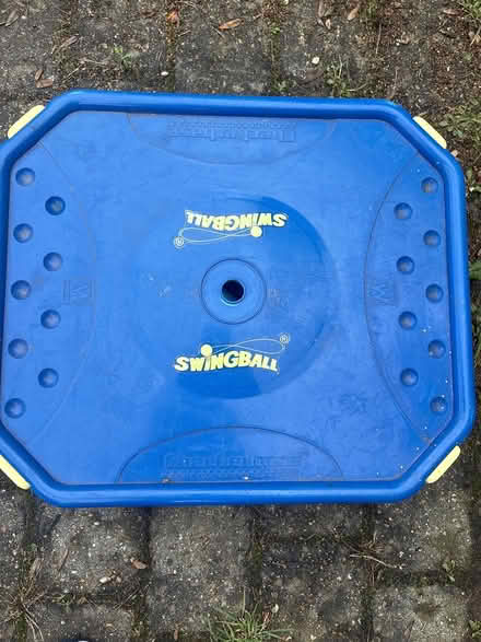 Photo of free Swingball (Boxmoor, Hemel Hempstead) #1
