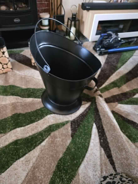 Photo of free Brand new metal bucket. 2 covered bins small. Metal stand wi (Princes End DY4) #4