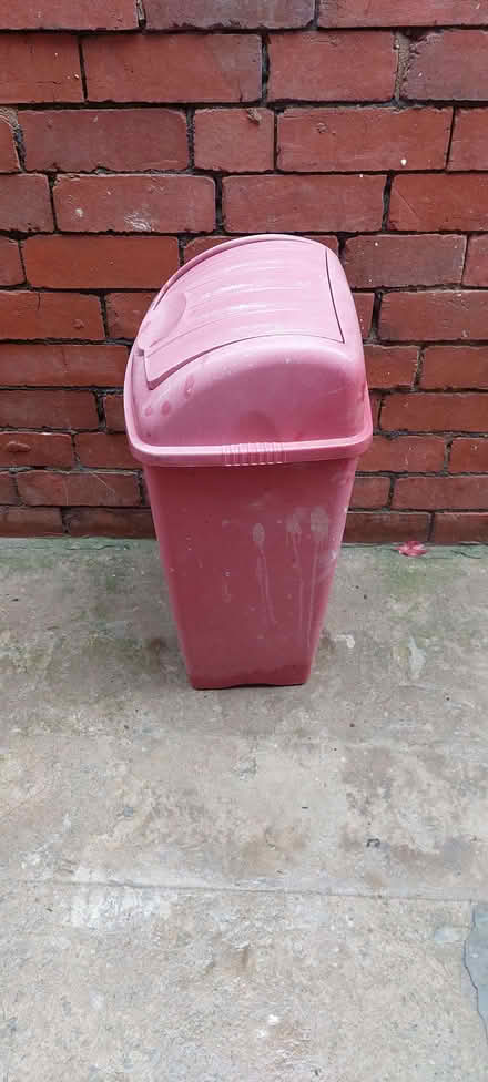 Photo of free Red plastic lift top bin (Oswestry SY11) #1