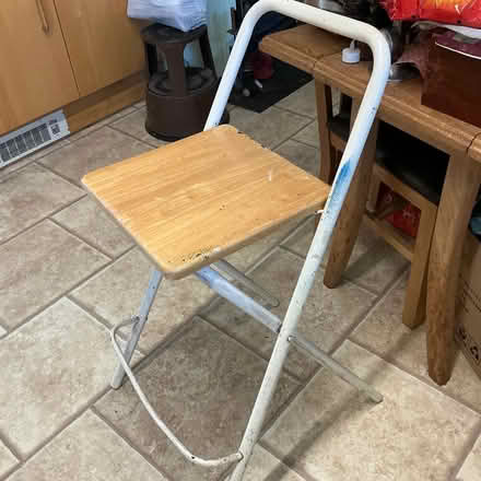 Photo of free Folding bar stool (High Brooms TN4) #2