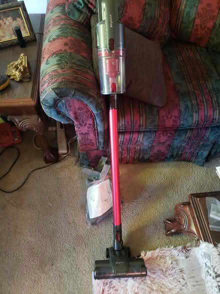 Photo of free Cordless stick vacuum (Downtown Bartlett) #1