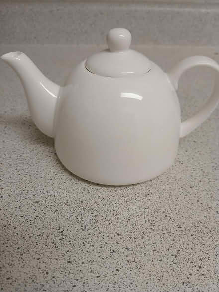 Photo of free Tea pot (Meadowvale and 401 area) #2