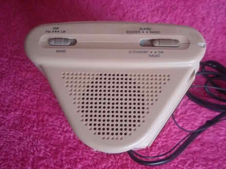 Photo of free AIWA clock radio, vntg working (Barming ME16) #4