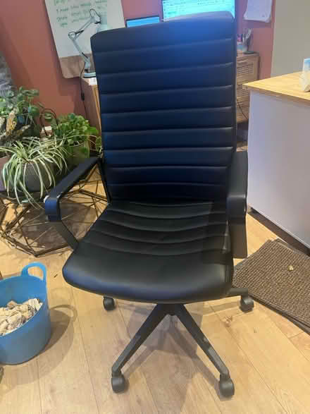 Photo of free Black office chair (BN41) #1