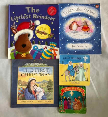 Photo of free Children’s Christmas books (Dean EH4) #1