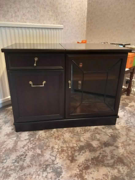 Photo of free Wooden low hi-fi cabinet with lift-top (Sundon Park LU3) #1