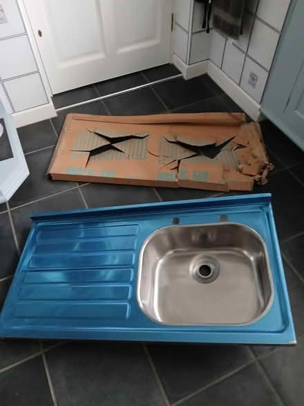 Photo of free Sink Unit (S17 (Dore)) #1