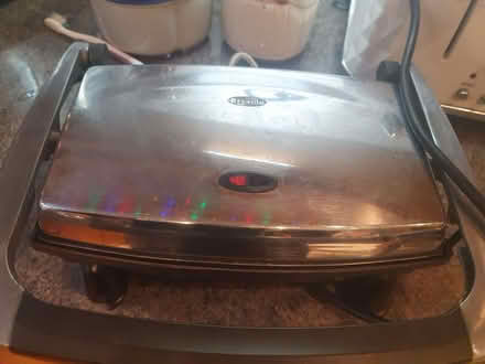 Photo of free Panini press/toasted sandwich maker (Tilehurst RG31) #1
