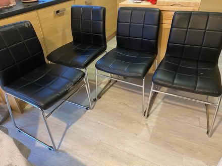 Photo of free Kitchen / dinning chairs (Dunfermline KY11) #1