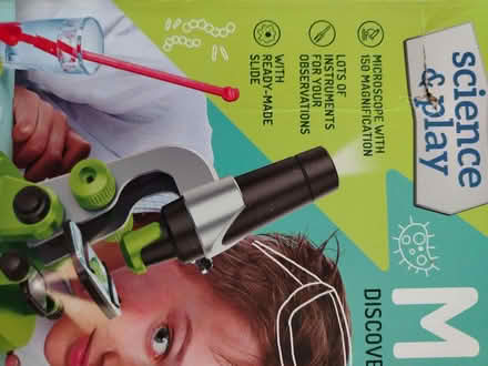 Photo of free First Microscope set (Northcourt OX14) #2