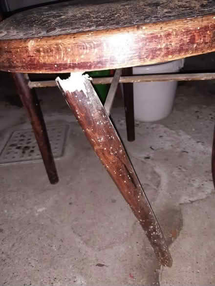 Photo of free Victorian Chair, needs repair (D8 area) #3