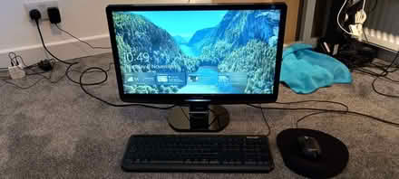 Photo of free Philips PC Monitor/Microsoft Wired Keyboard & Mouse (Todwick S26) #1