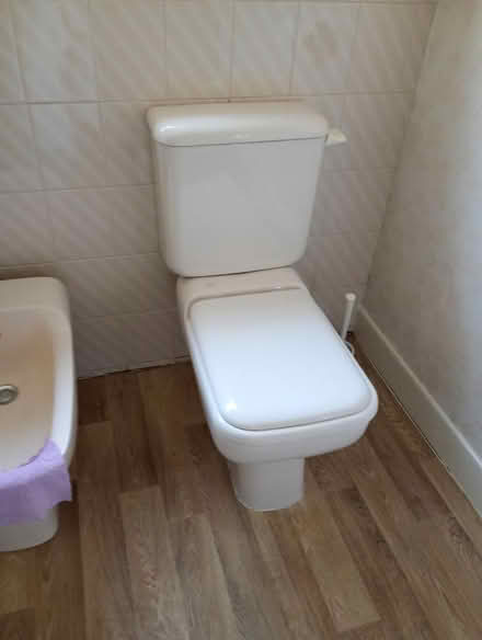 Photo of free Bathroom suite (Orrell WN5) #1