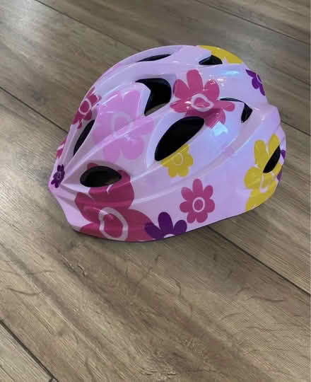 Photo of free Child’s Bike Helmet (Horndon SS17) #1