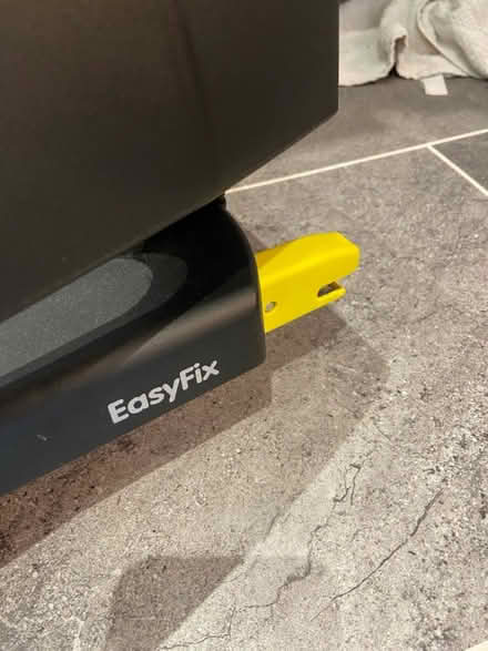 Photo of free Maxi Cosi car family fix base (Shenley Fields B29) #1