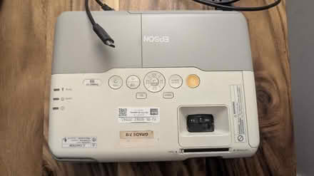Photo of free Epson projector (Vanier 32 Dunbarton court) #2