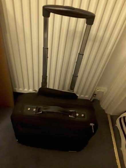 Photo of free Small case/briefcase/laptop bag (HP13 near railway station) #1