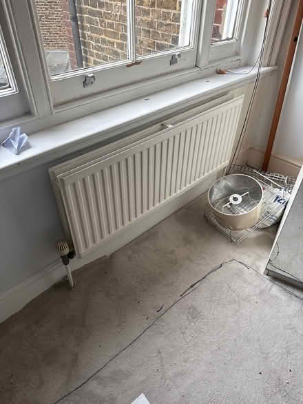 Photo of free 5 radiators and towel rail (London W14) #3