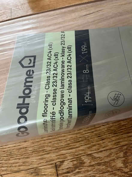 Photo of free laminate flooring (Goldenacre EH3) #4