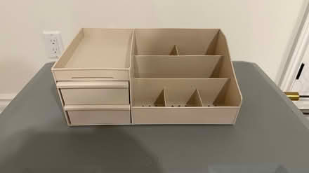 Photo of free Makeup/Jewelry organizer (Markham) #1