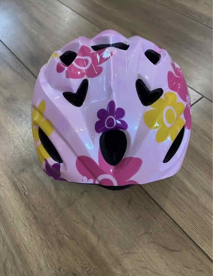 Photo of free Child’s Bike Helmet (Horndon SS17) #2