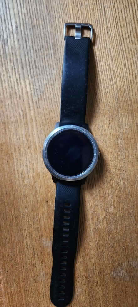 Photo of free Garmin Vivoactive 3 - poor battery (Crowmarsh (OX10)) #1