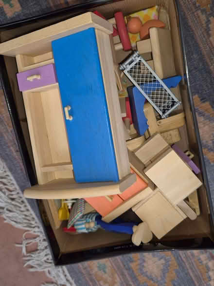 Photo of free Doll's House and furniture (New Malden KT3) #4