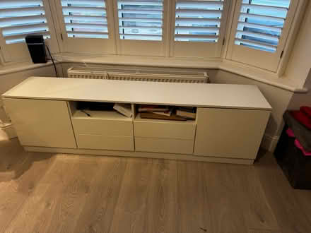 Photo of free TV Unit (Oakwood , EN2) #1