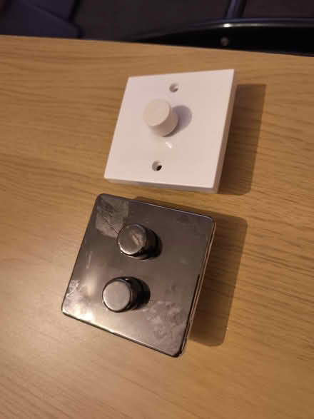 Photo of free 2x light switches (Ilford IG1) #1