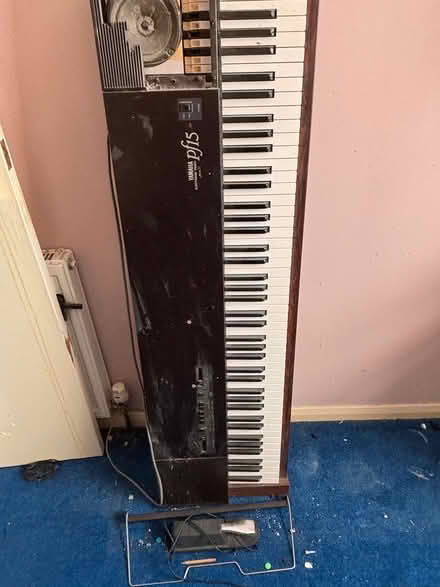 Photo of free Electric Piano (very heavy) (Stourbridge DY8) #1