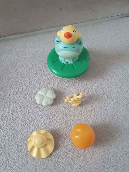 Photo of free Frog bath toy (Burgess Park SE5) #4