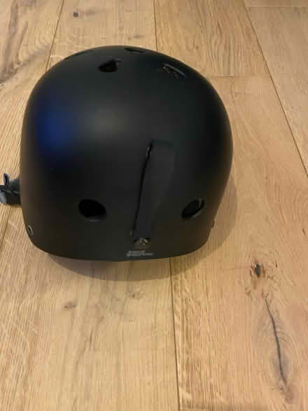 Photo of free Snowboarding/skateboarding helmet (South Bermondsey SE16) #2