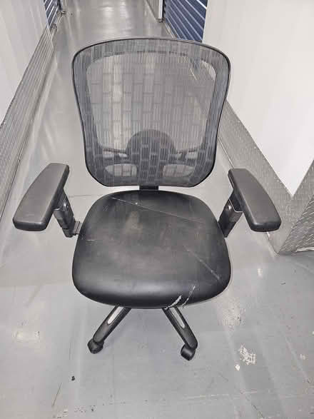 Photo of free VARIOUS Pick Up ASAP Sunnyside, Qu (Sunnyside 48th Street) #1