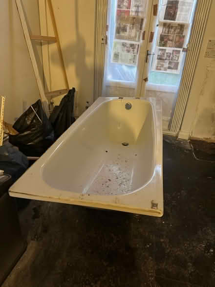 Photo of free Enamel tub (West Dulwich, SE21) #1
