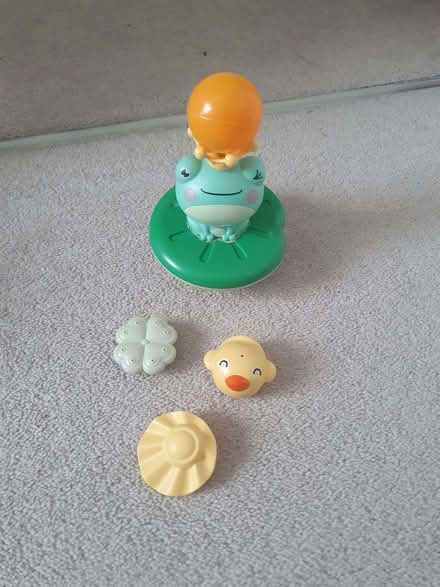 Photo of free Frog bath toy (Burgess Park SE5) #2