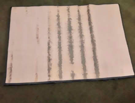 Photo of free bathroom rug losing its backing (Ballard) #2