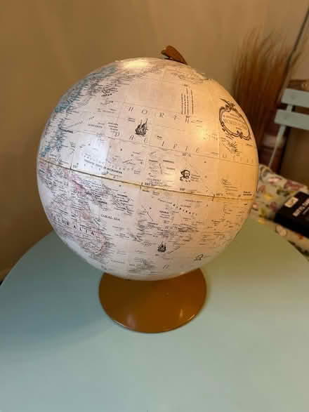 Photo of free World Globe 12” (Norbiton KT2) #4