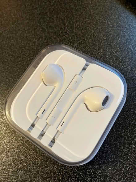Photo of free iPhone Headphone with 3.5mm jack (Stannington S6) #3